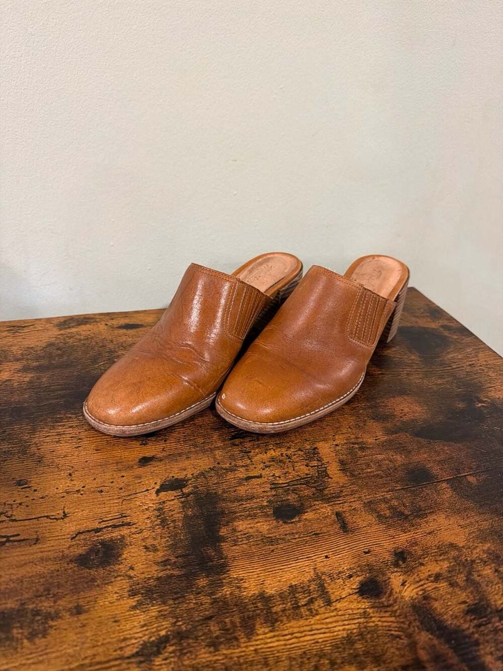 Madewell The Carey Mule in Leather English Saddle